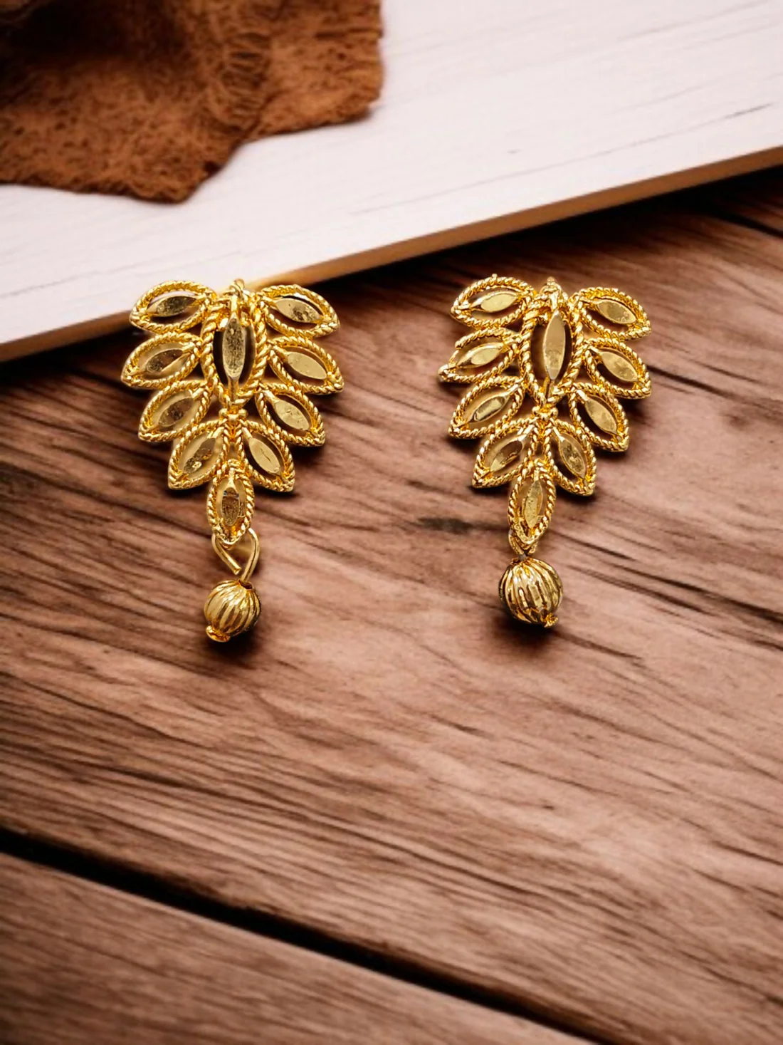 Designer Gold-Plated Filigree Necklace - Image 4
